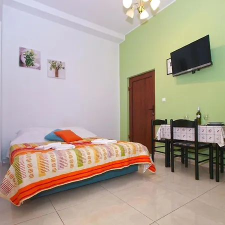 Fuer 2 Personen Ca 22 Qm In Pula, Istrien Istrische Riviera * Pula